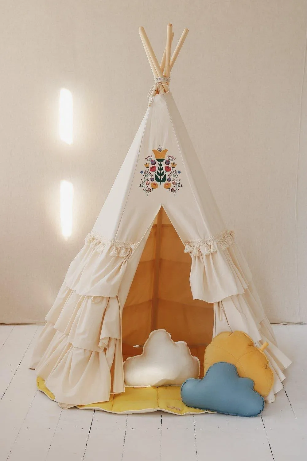 Folk - Teepee Tent With Frills And Marsala Shell Mat Set