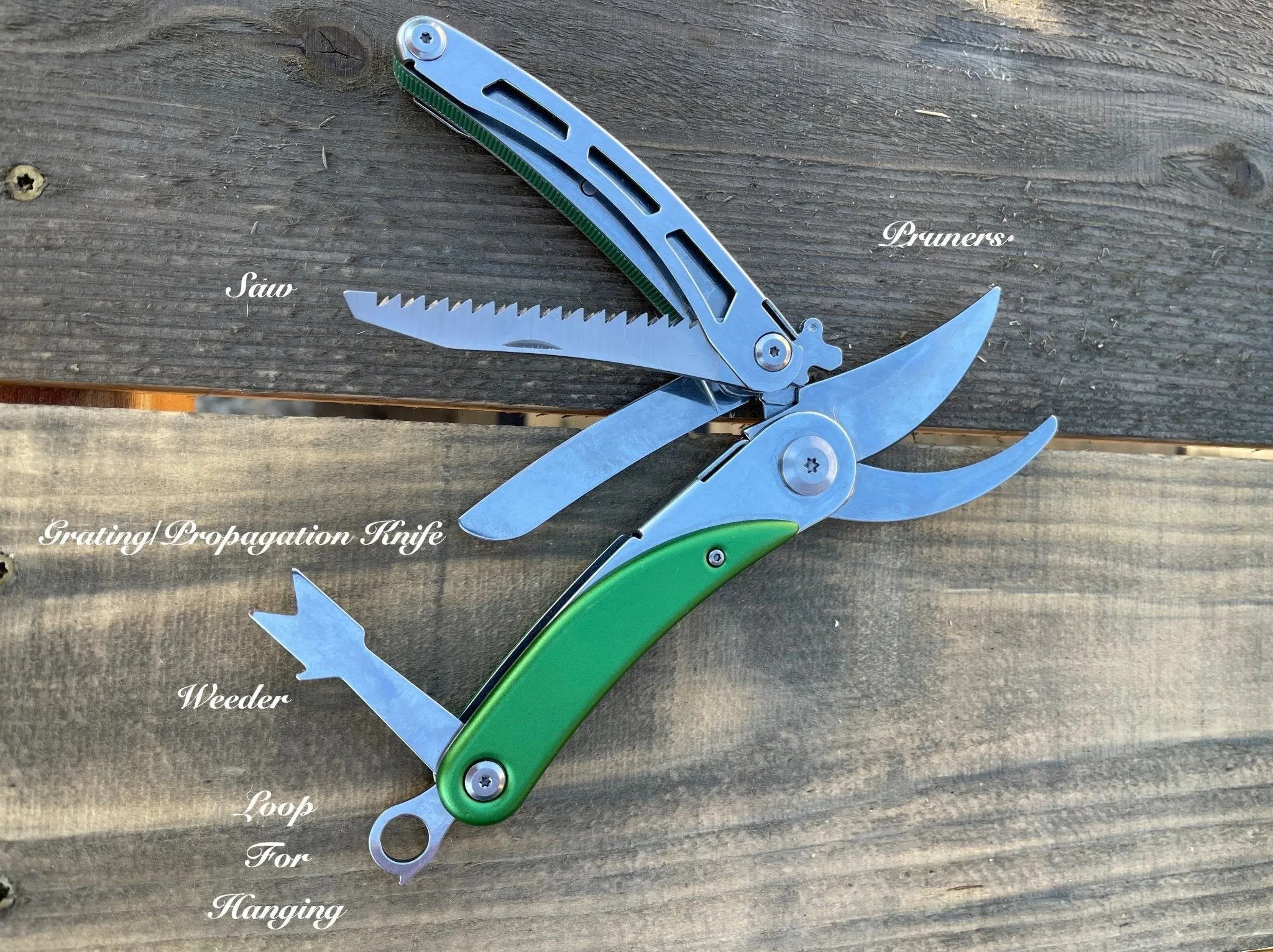 Gardener's Multi-Tool - 4-In-1 Garden Tool (Pruner, Saw, Propagation Knife and Weeder)