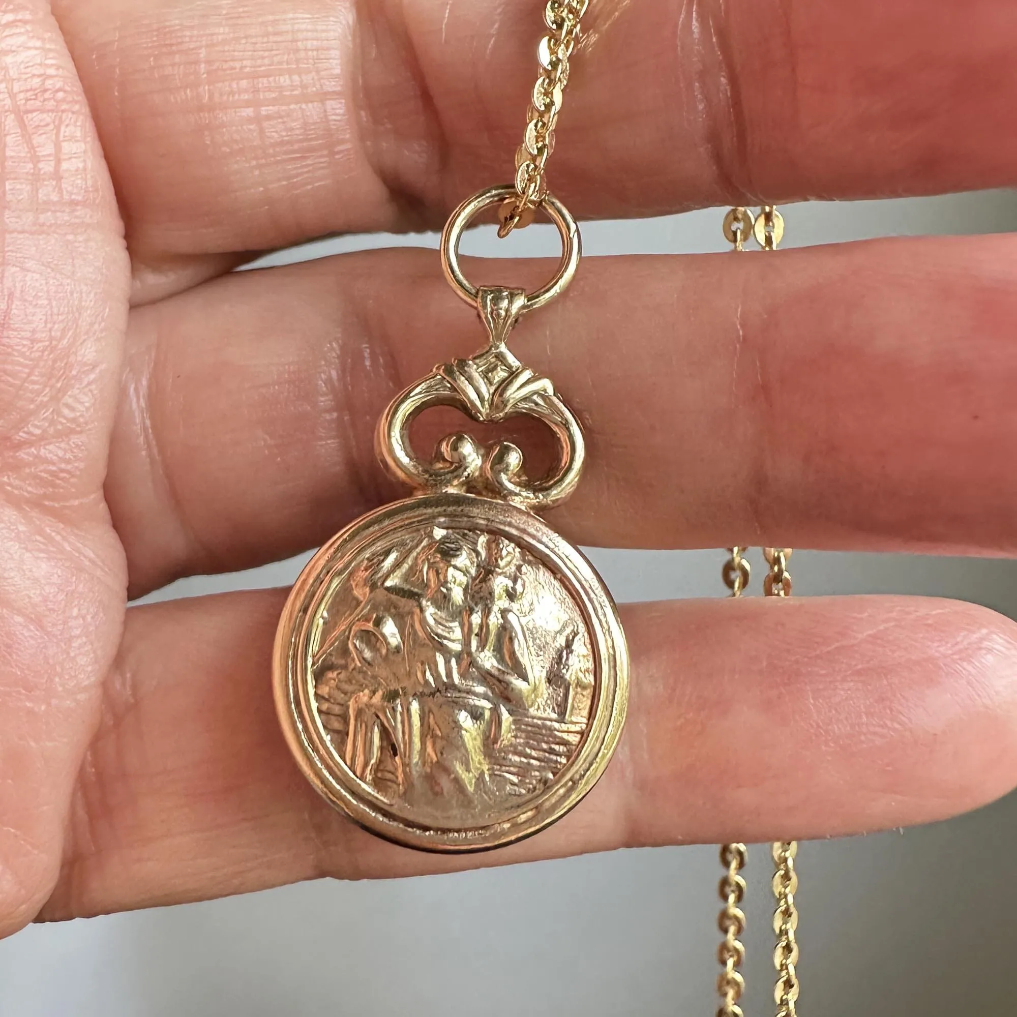 Gold Poseidon Embossed Working Compass Pendant